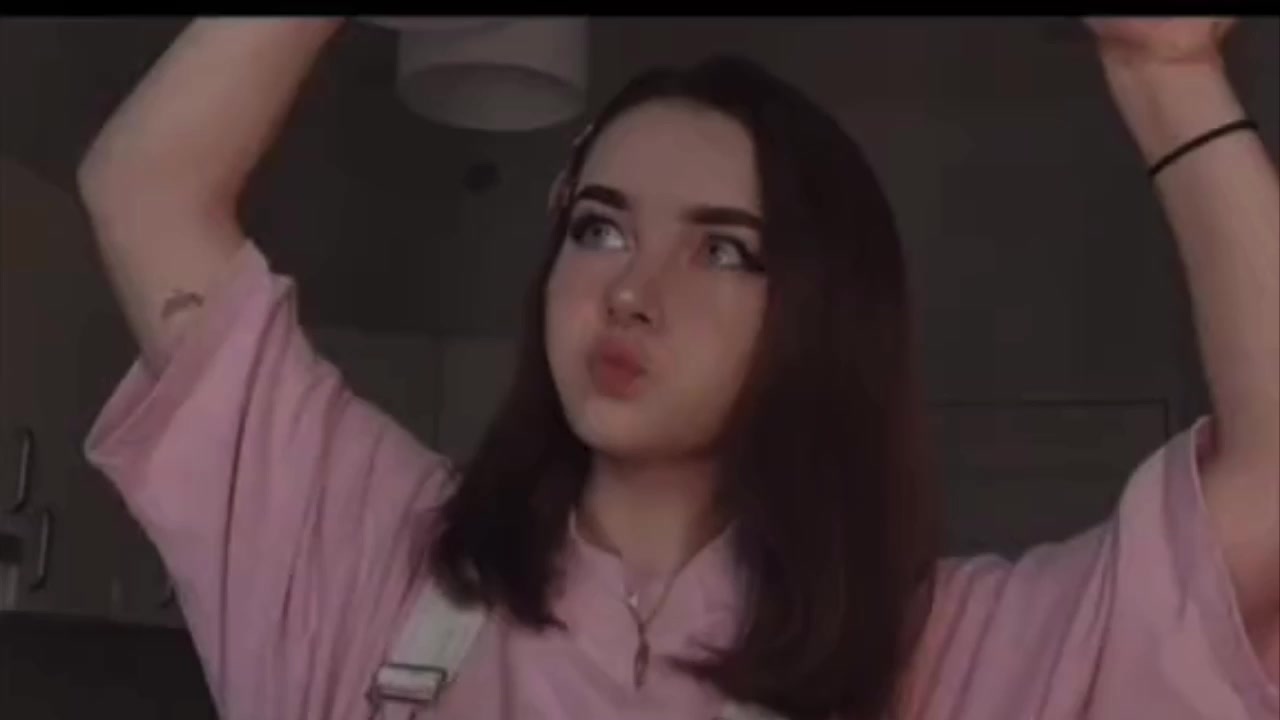 @𝓜..88