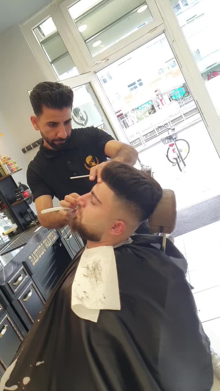 @dino-barbershop
