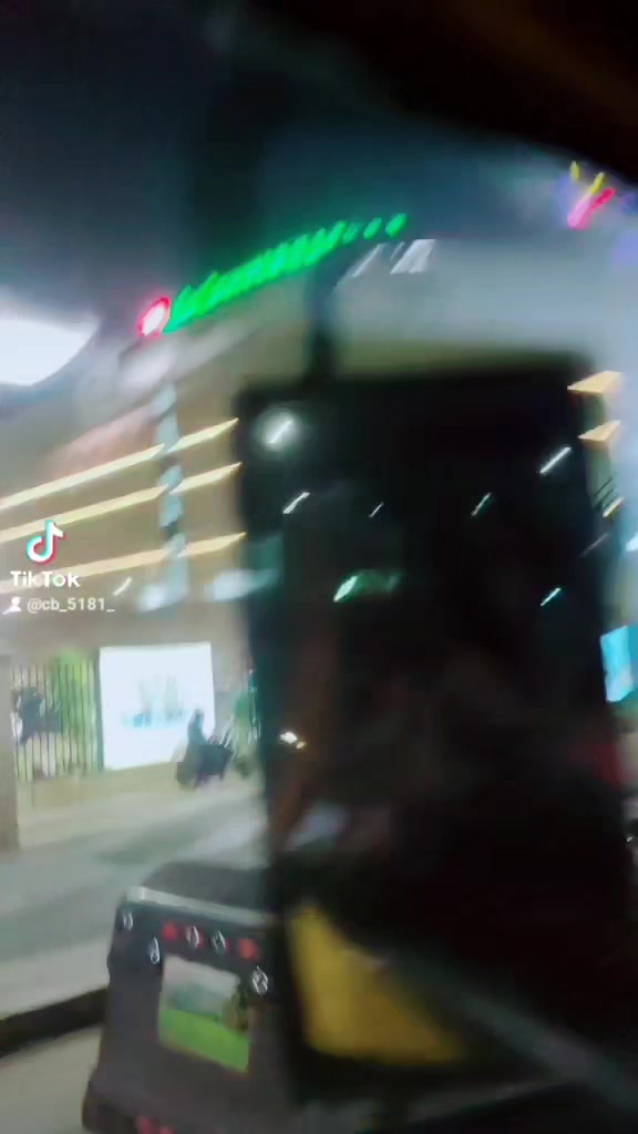 @അധോലോകക്കാരൻ