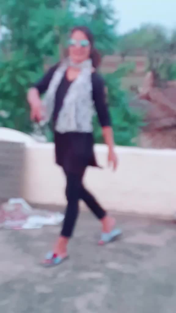 @AnuSHkA_BaiSa_❤