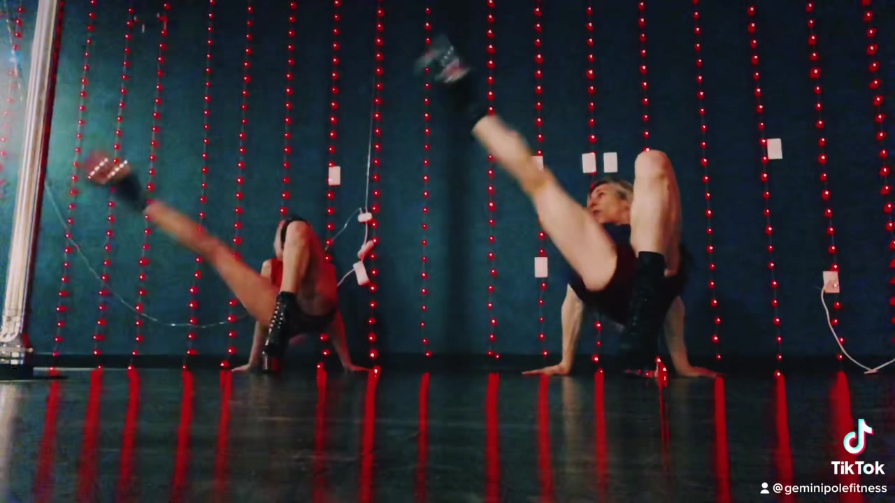 @Gemini Pole Fitness