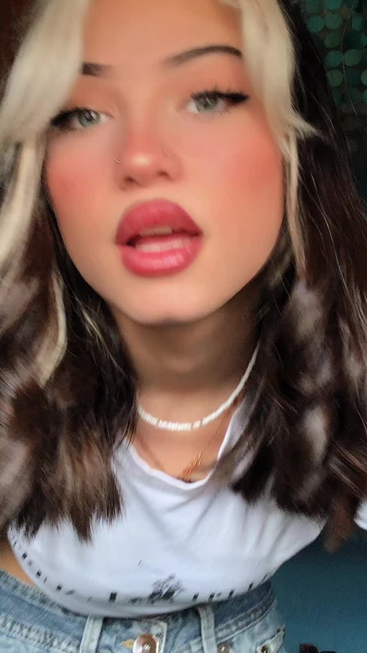 @O.d.e.l.y.a_