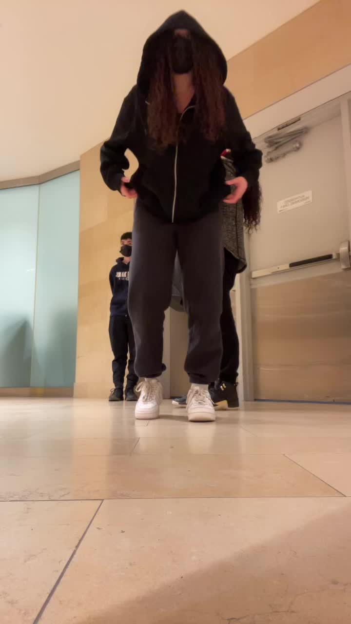 @Ur typical dancer