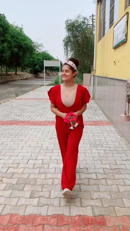 @👑Pragati👑