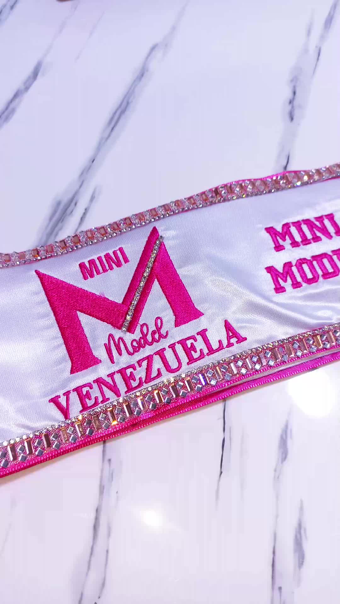 @minimodelvenezuela