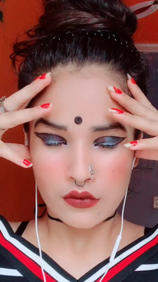@iam_Sshanaya_munmun