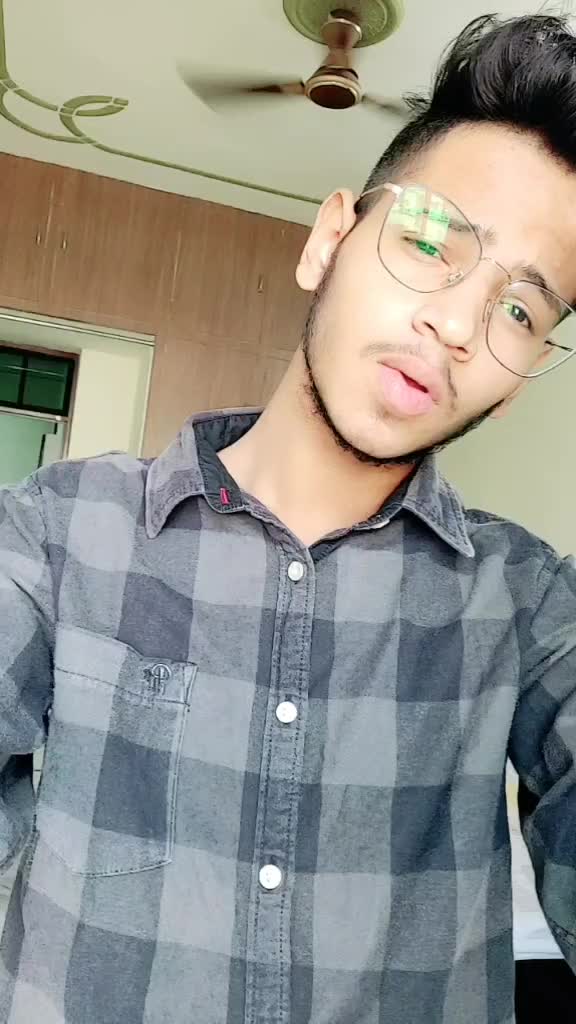 @👑 KrishnanShu 👑