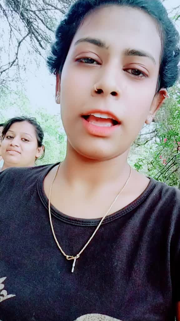 @👑Khushi Singh💝