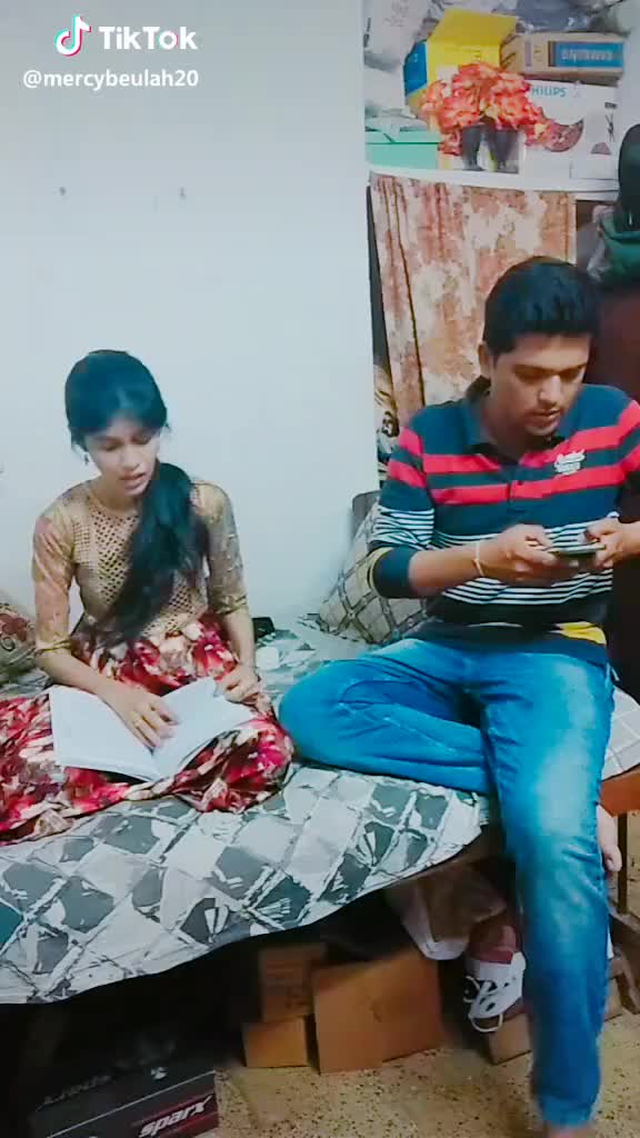 @Itsme_Siri