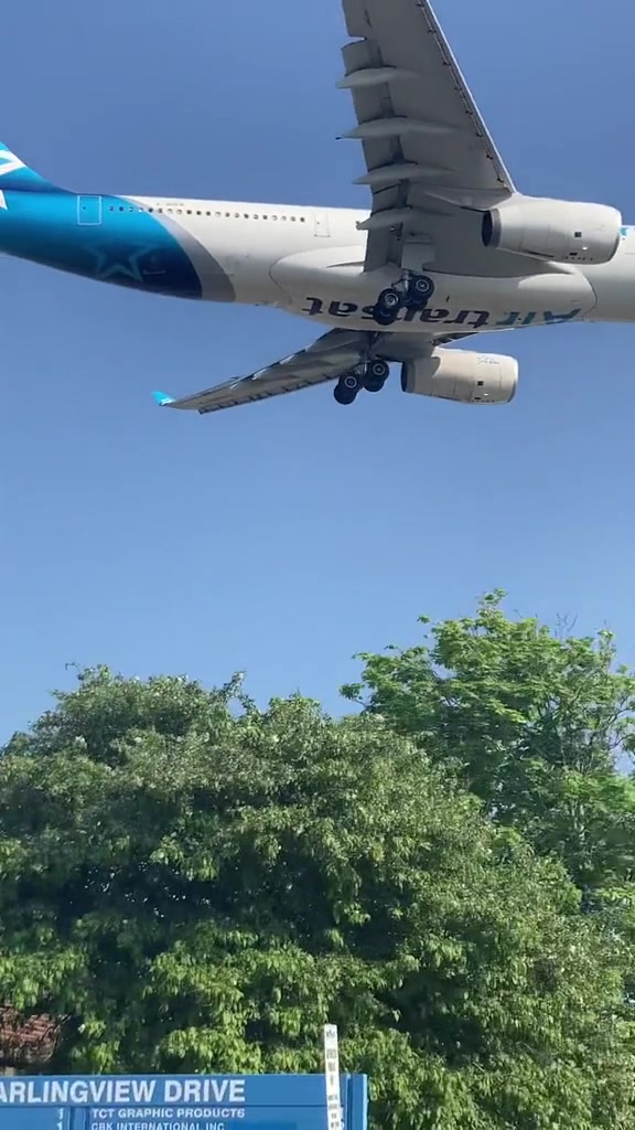 @Plane Spotting YYB