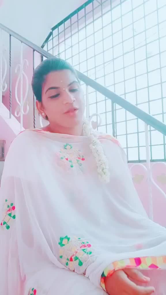 @myma maya