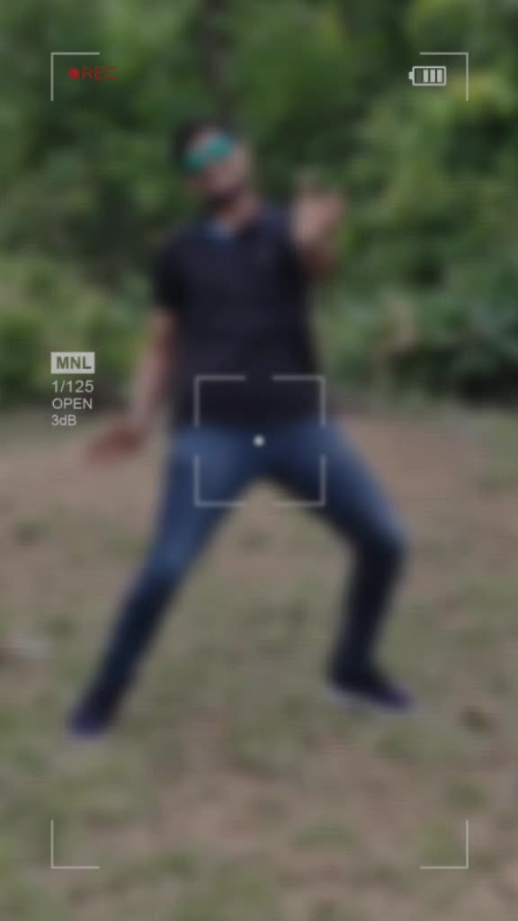 @Mr_Dhanush😀