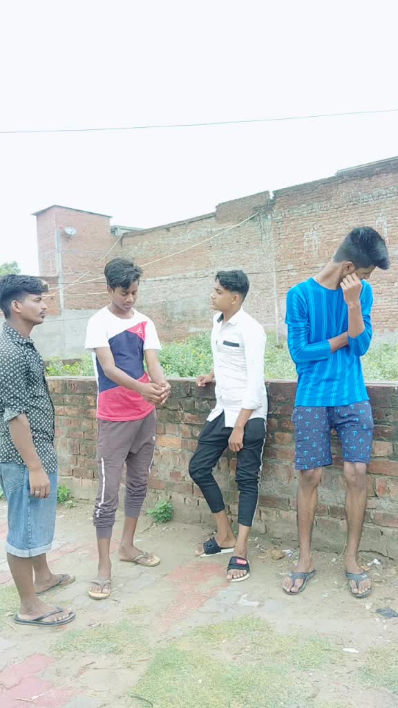 @yaaro ki yaaro👬