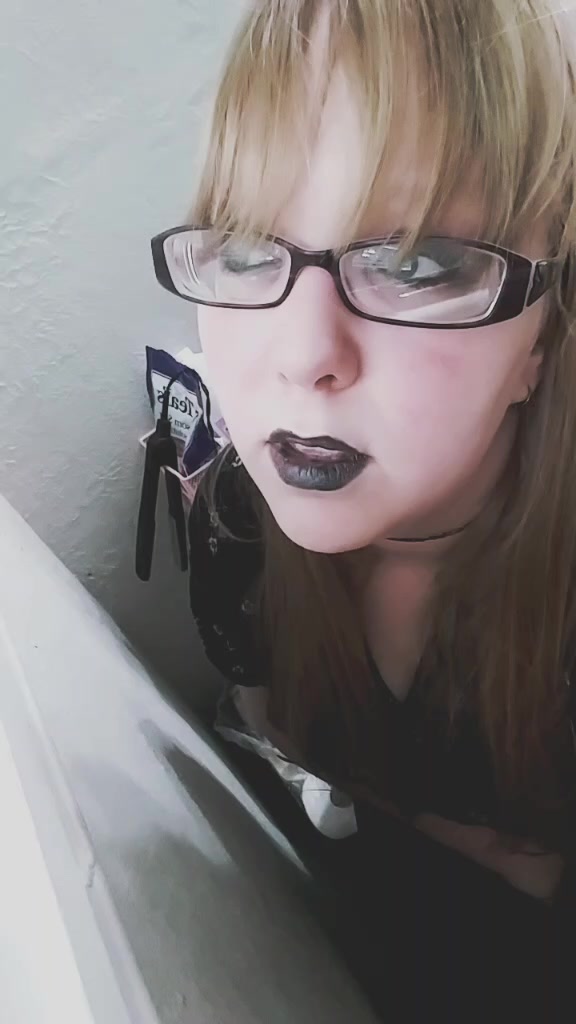@BlondeKitten