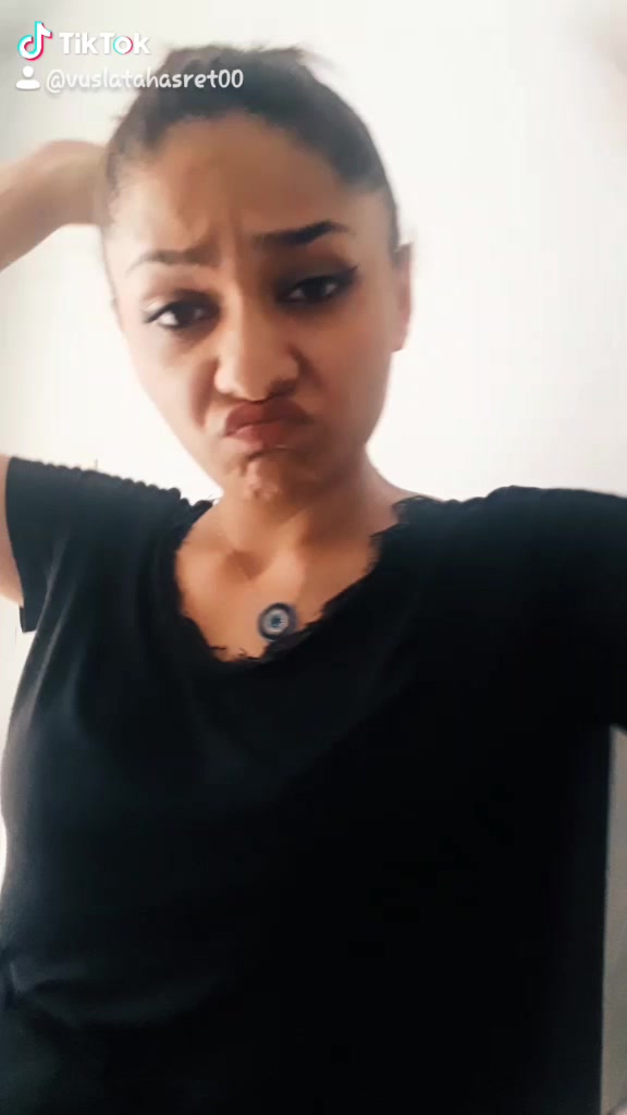 @hilal &ouml;m&uuml;r