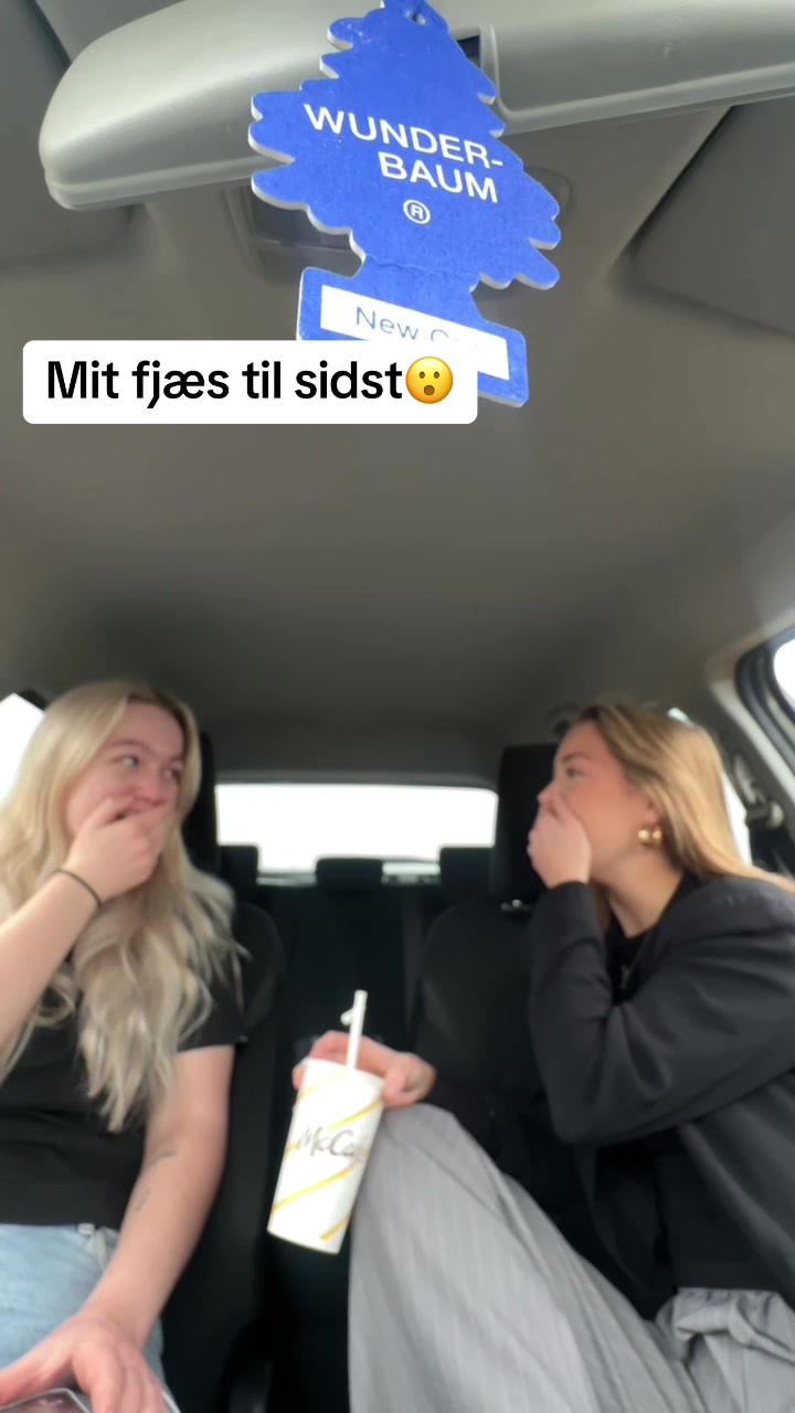 @Emma_ville_