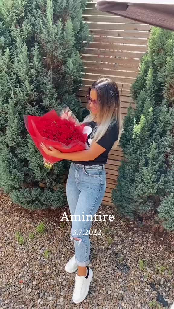 @Larisa Truichici