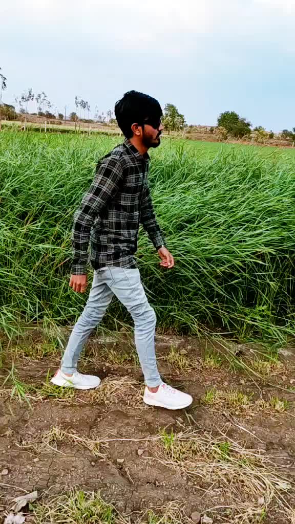 @mr_akki_23
