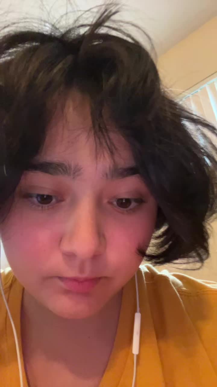 @Weird_Banana_Sinner