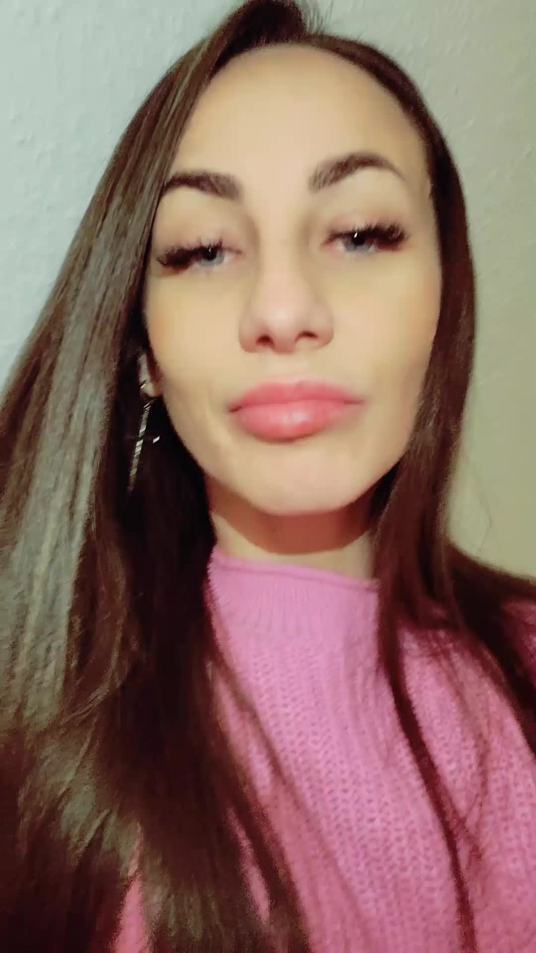 @Roxana