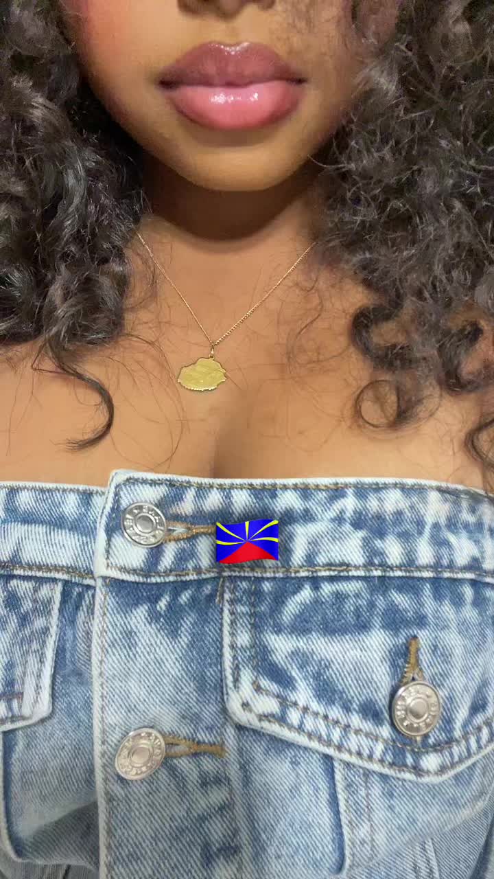 @Lashwana🇷🇪