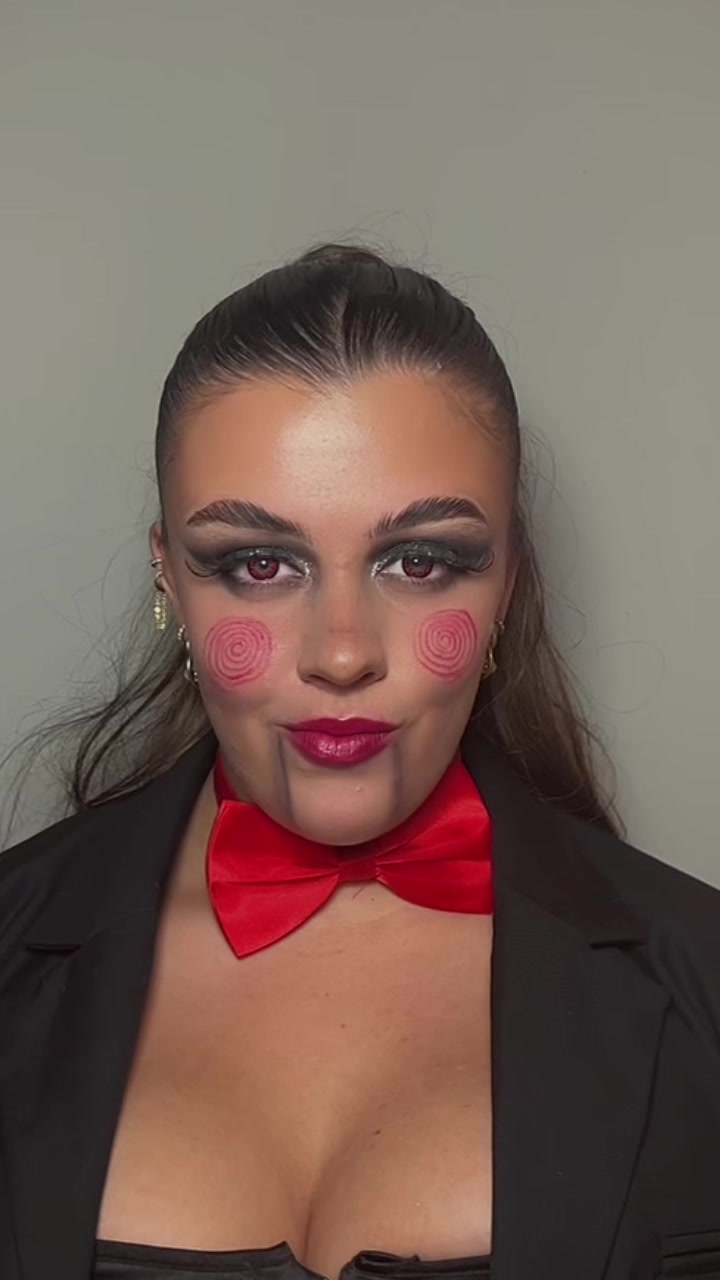 @MakeupbyNiamh