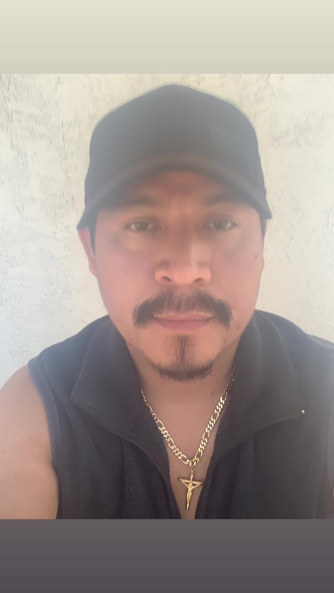 @José