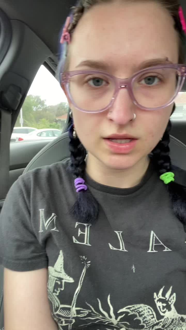 @fiona 🦎