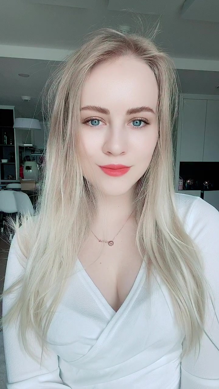 @폴리나 레만