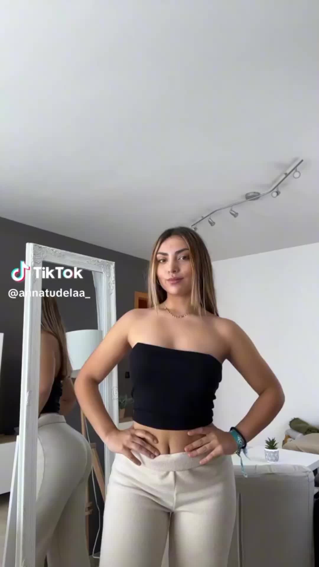 @Anna_Tudela
