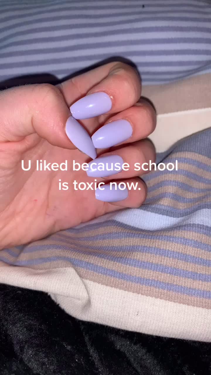 @🥲