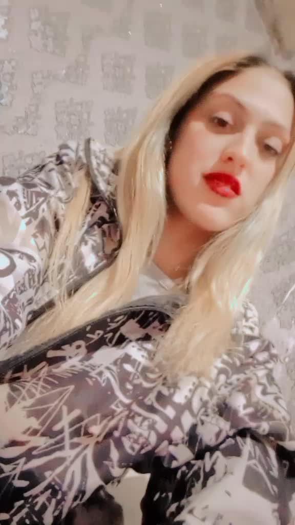 @🖤