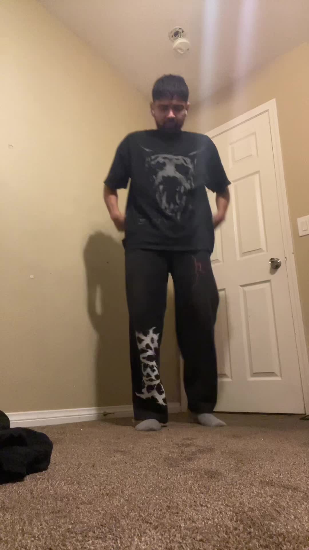 @isaac_dances