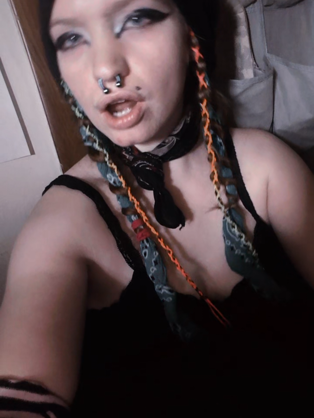 @Love2h8u
