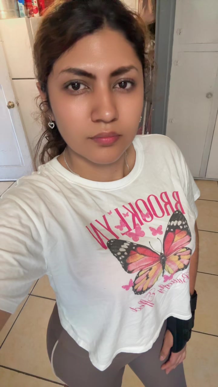 @Valentina morenita