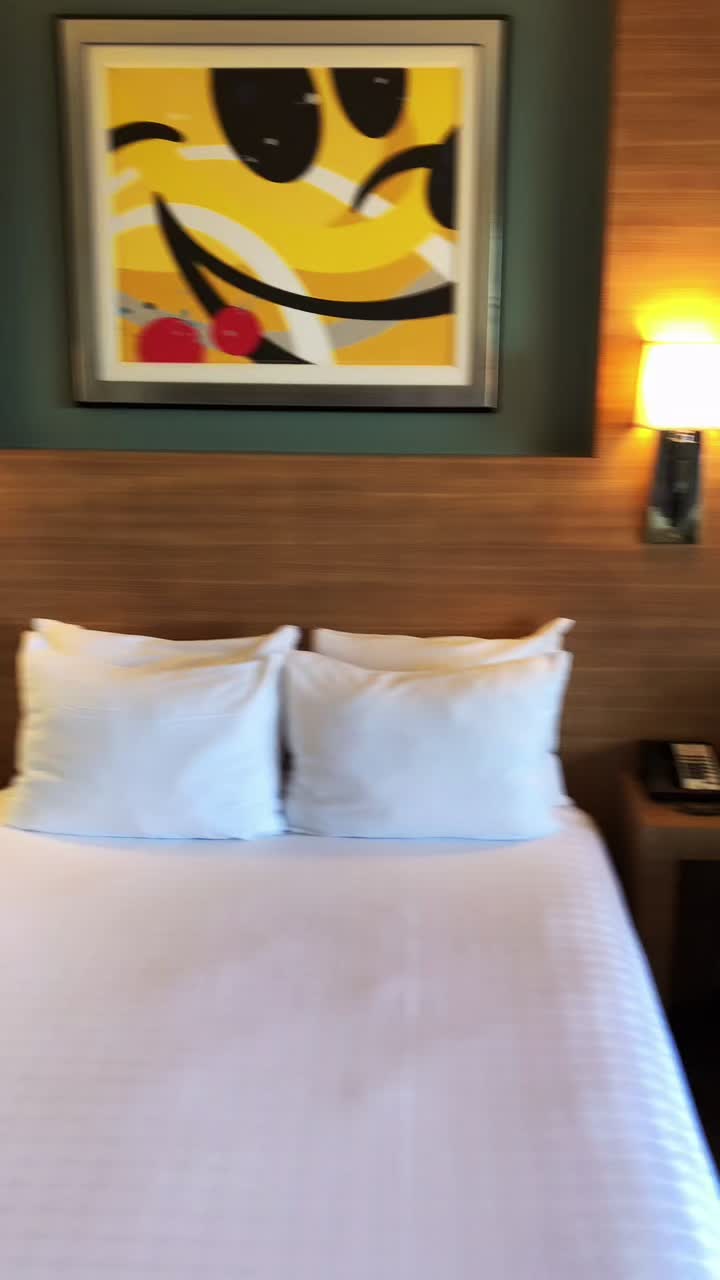 @• • •