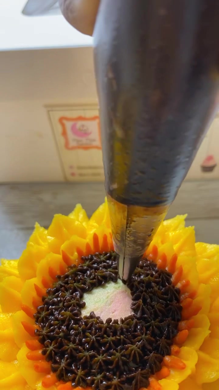 @Moon Made Cupcakes