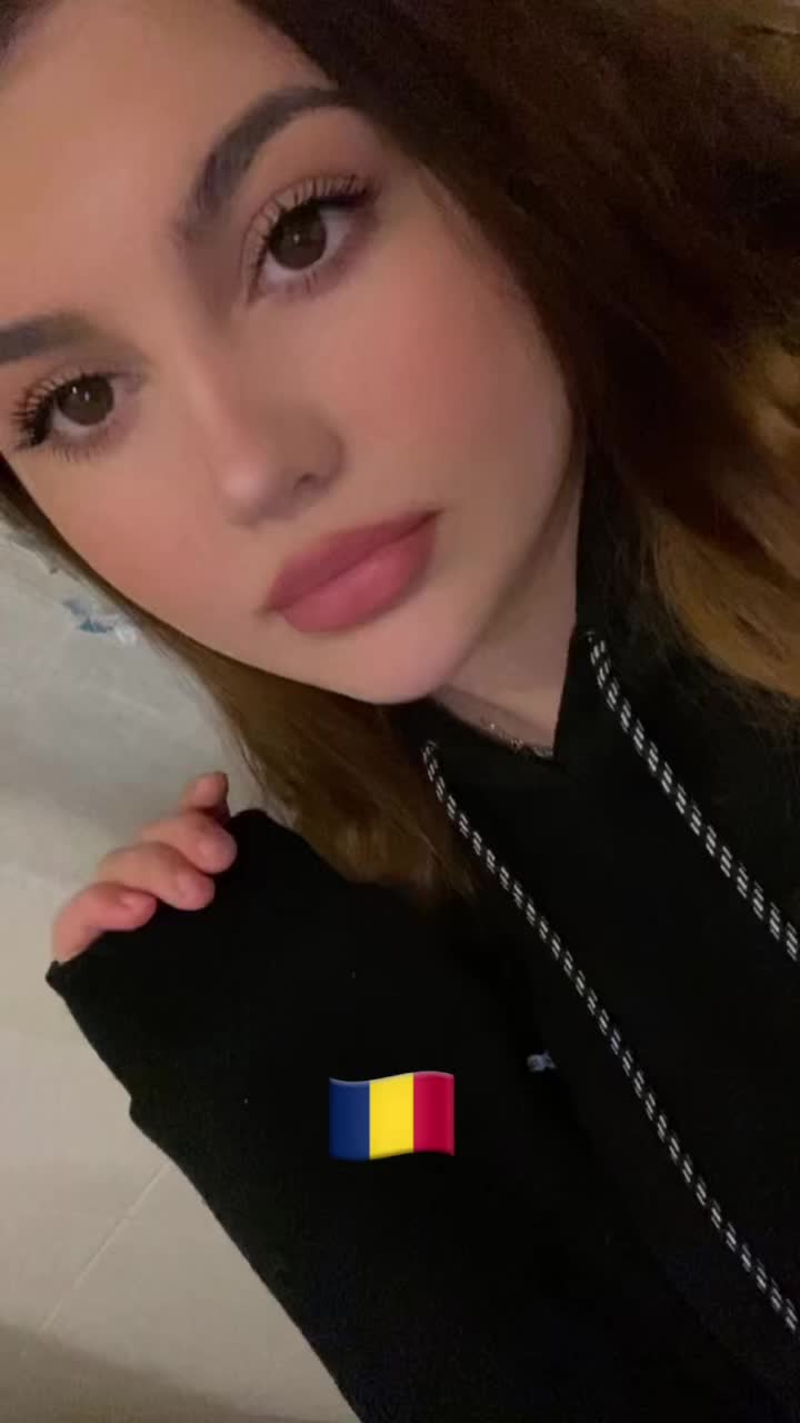 @Cosmy🧸