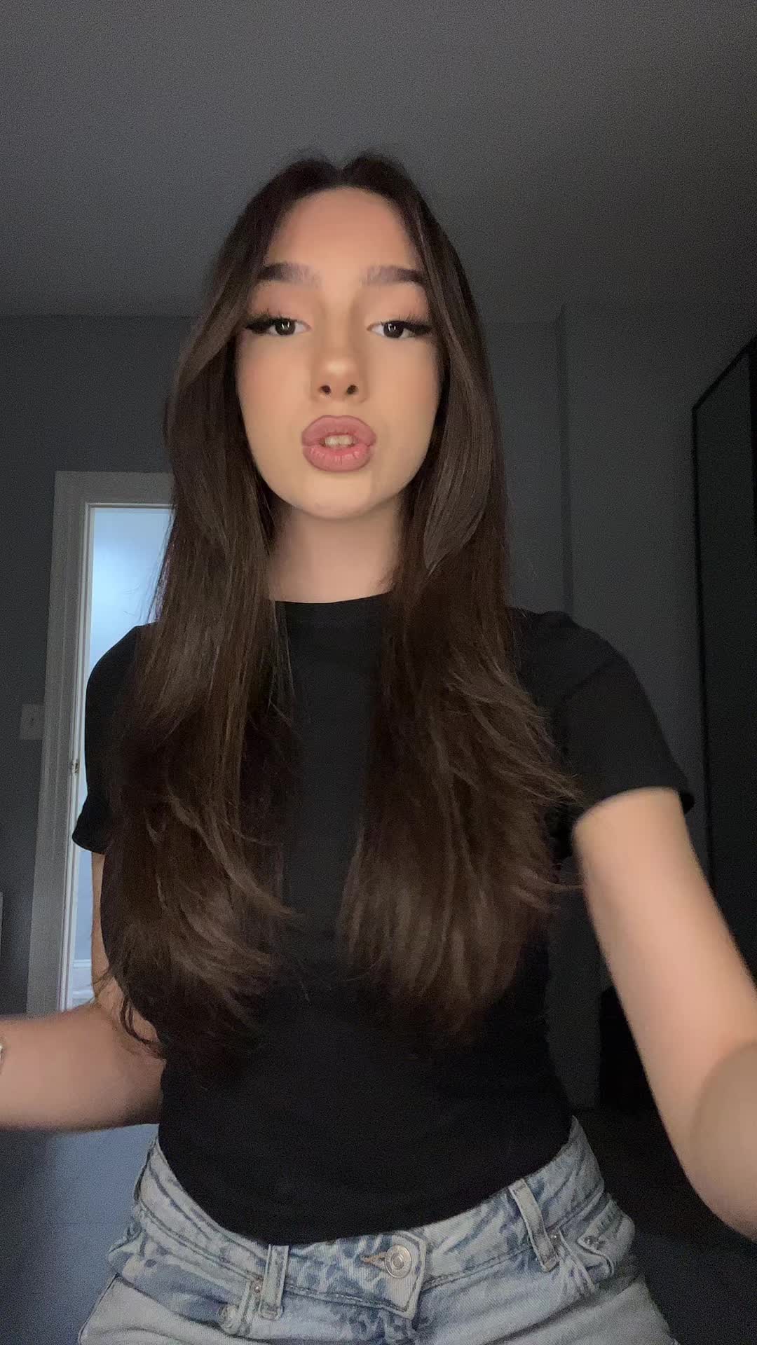 @𝓗𝓪𝓷𝓪 𝓑𝓪𝓳𝓻𝓪𝓶𝓲🇦🇱