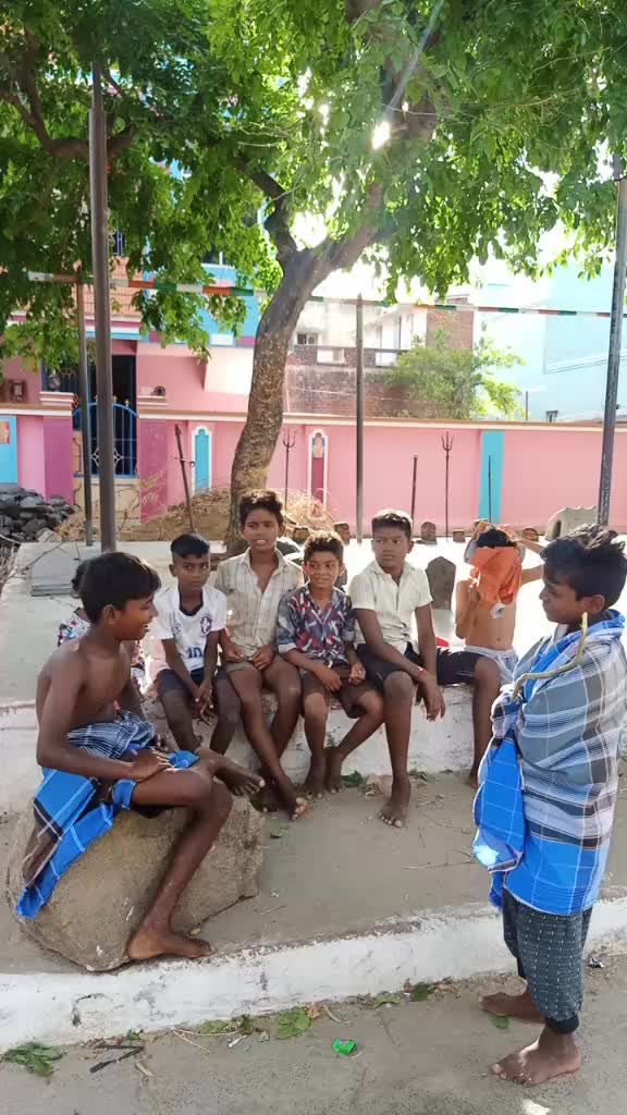 @paavada boys