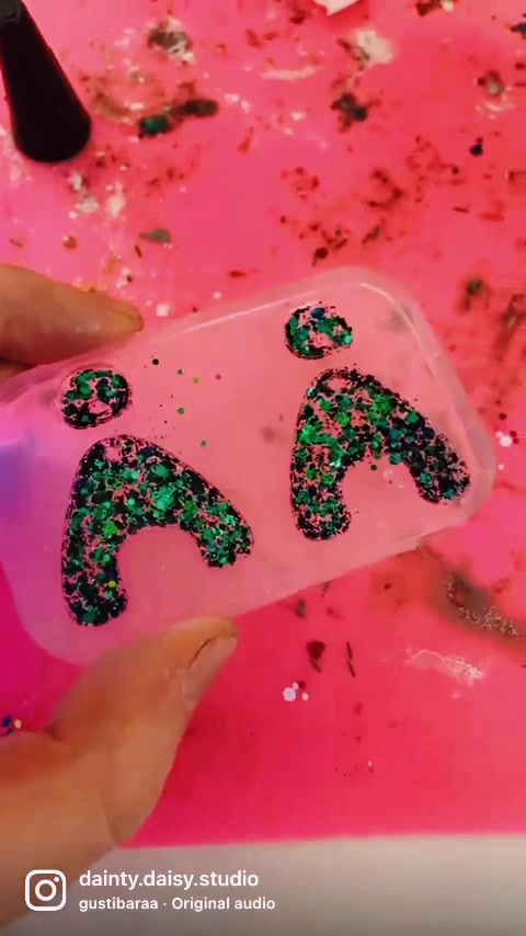 @daintydaisystudio