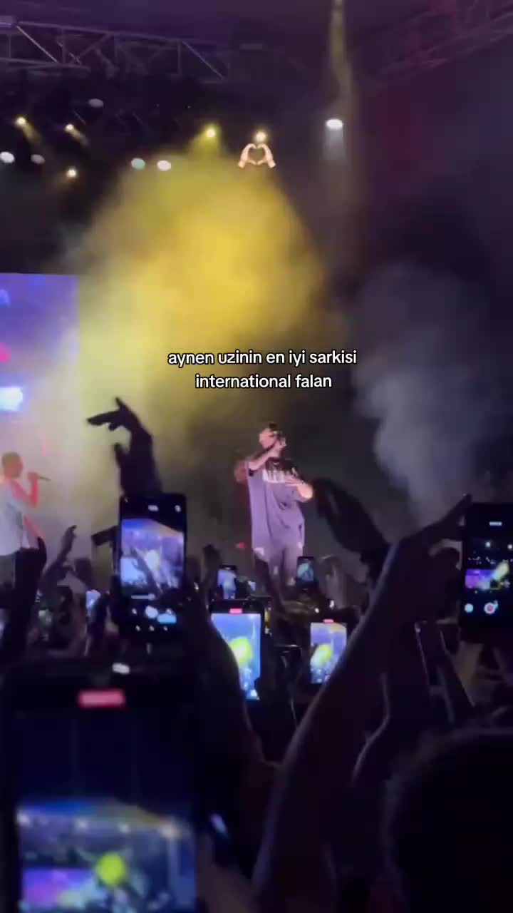 @𝟐𝖒✶