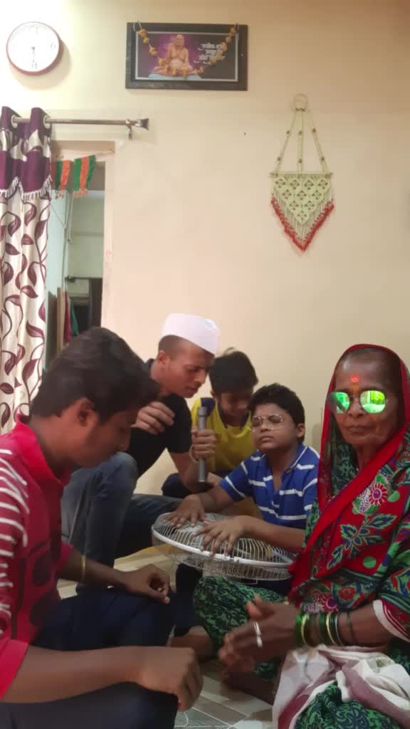 @it's_nikhil