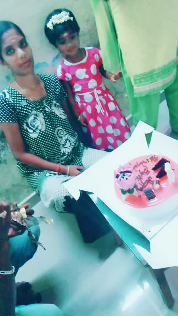 @smily gowri 😍
