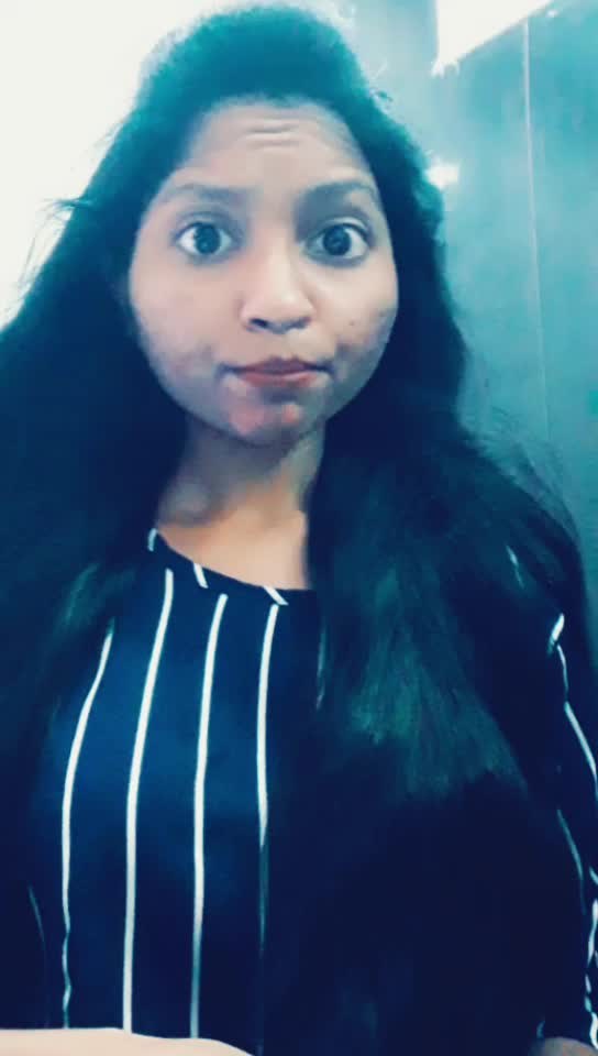 @kdivya_