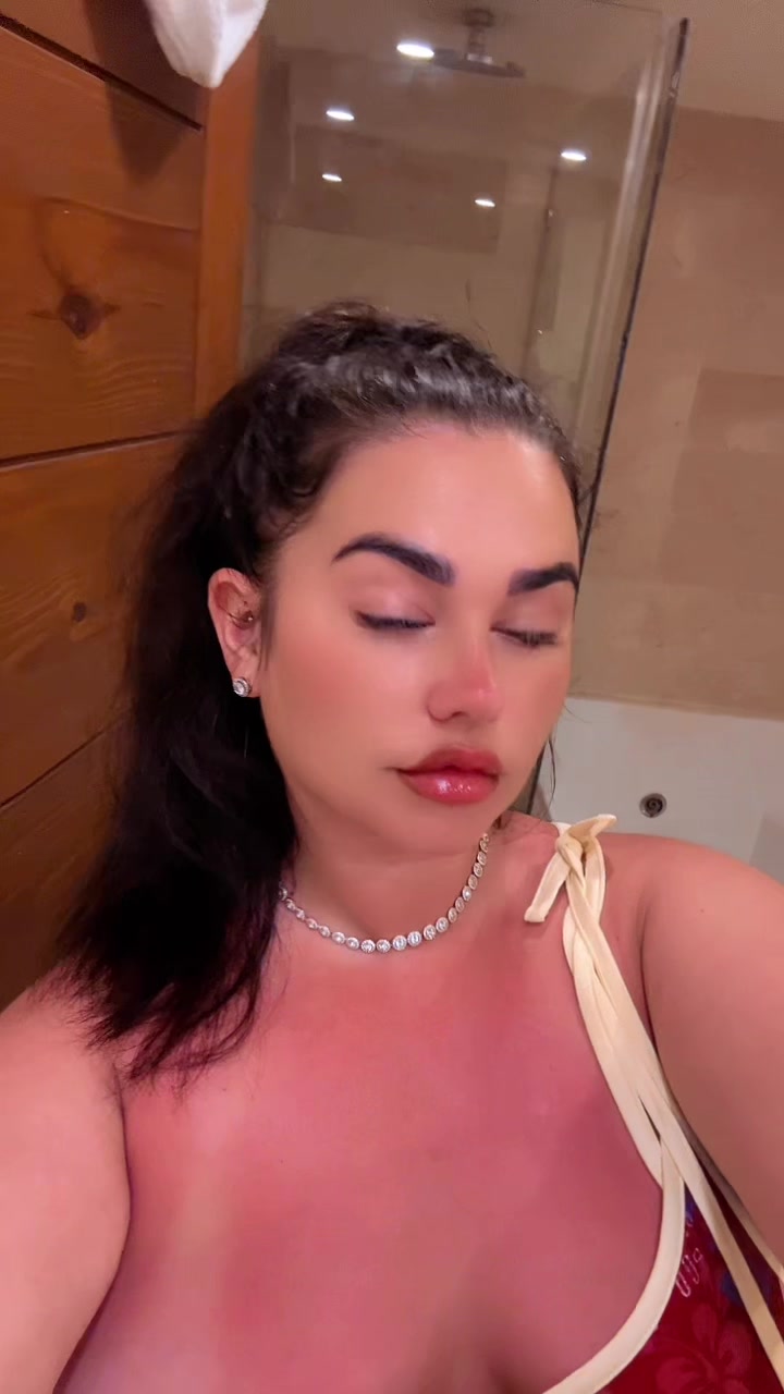 @luanapeach