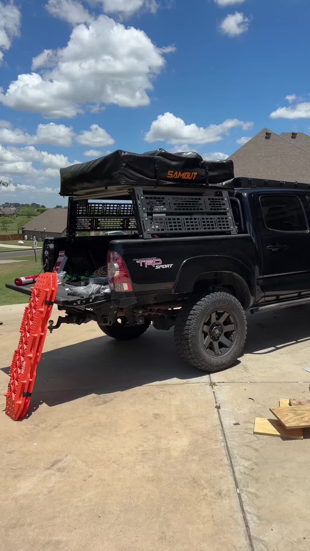 @connor builds stuff