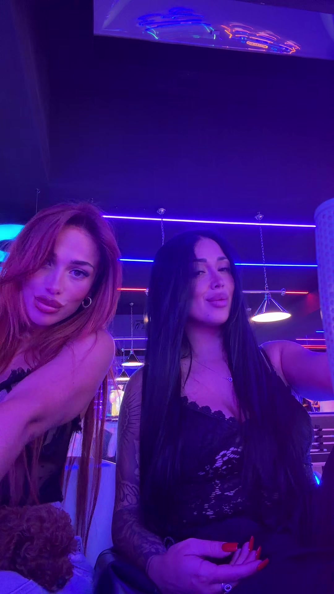 @desyenikoo