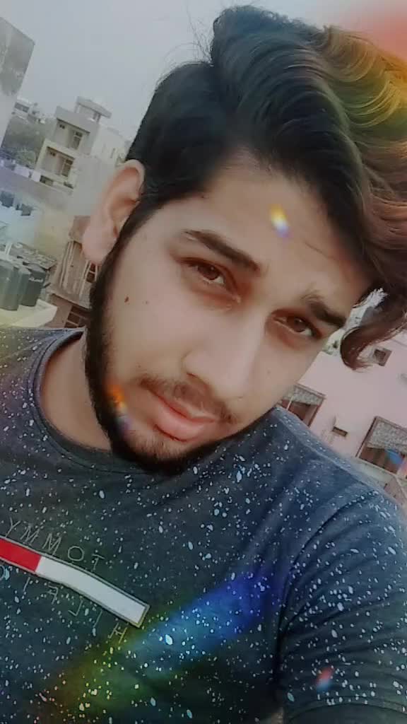 @🕺🏻Dancer boy 😉