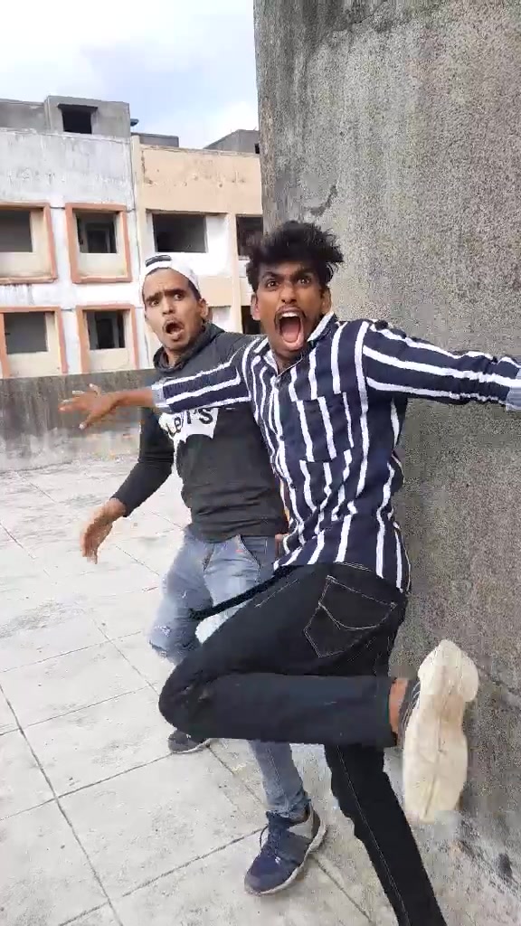 @Shaikh Munnawar..🤙